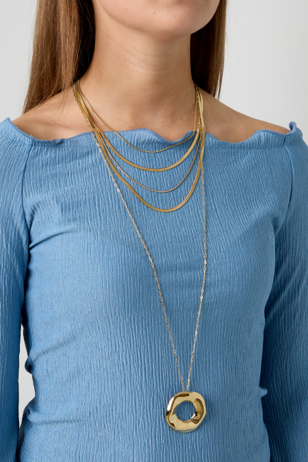 Colliers longs avec un pendentif rond à la texture granuleuse 2