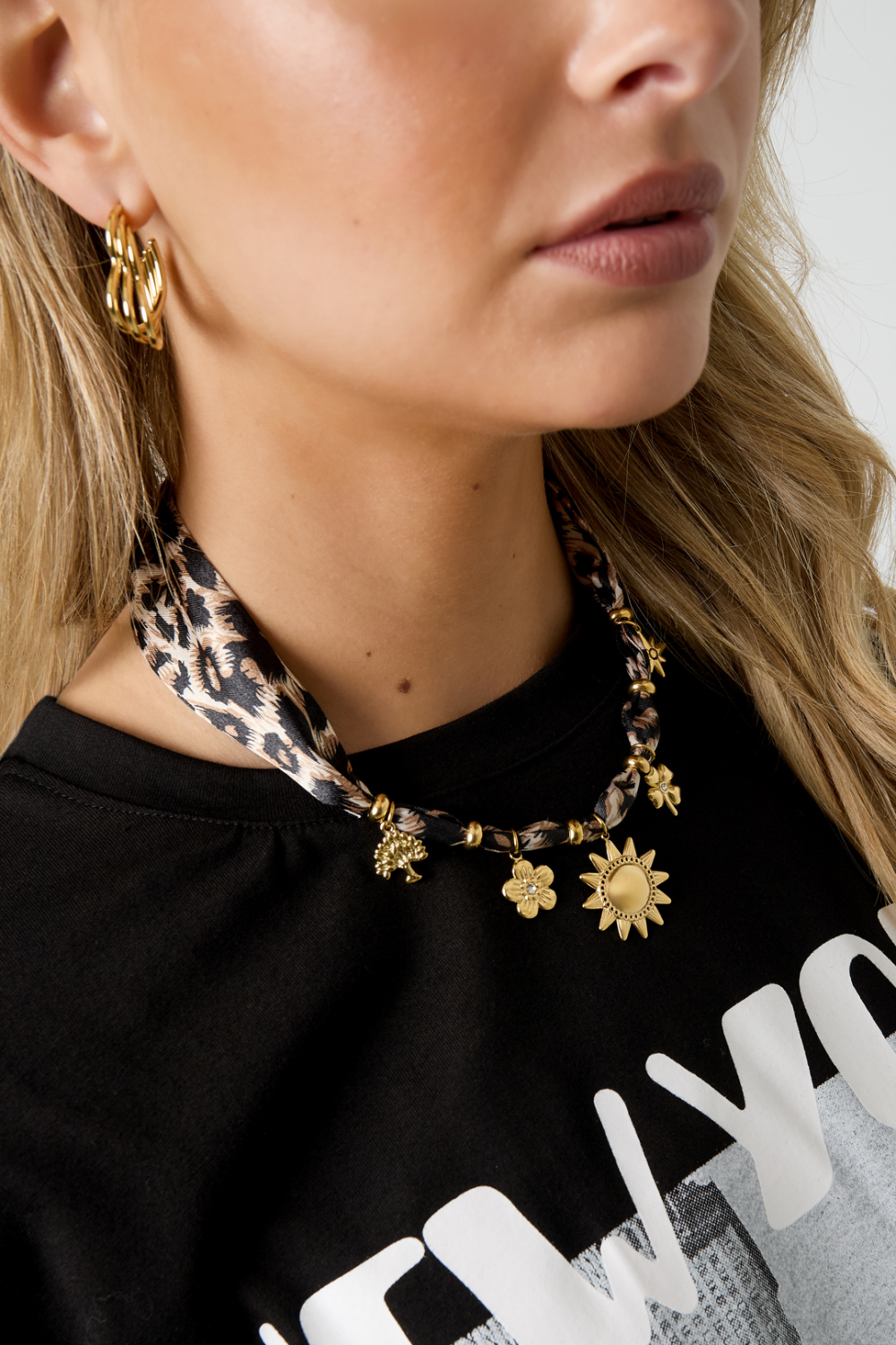 Colliers Pendentifs En Acier Inoxydable Soleil Casual Daily Simple Series Bijoux Pour Femmes Image2