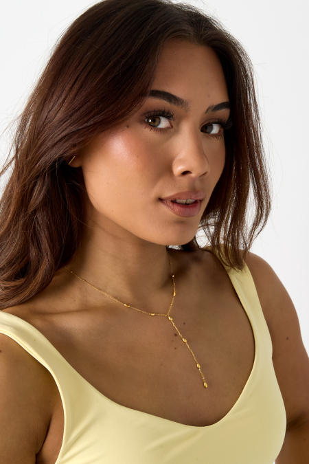 Collier ras du cou orné de pierres 2