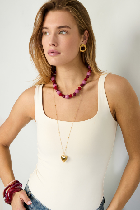 Collier avec des perles de différentes tailles 2