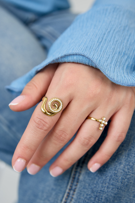 Bague imposante en forme de coquillage spirale ornée de pierres 2