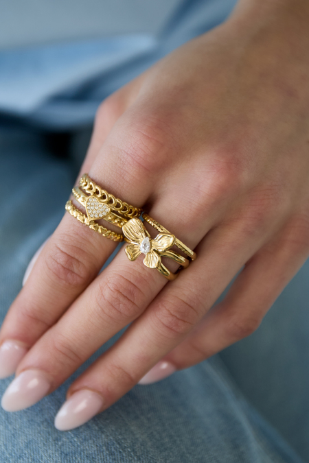 Bague imposante à plusieurs niveaux ornée de fleurs et de pierres 2