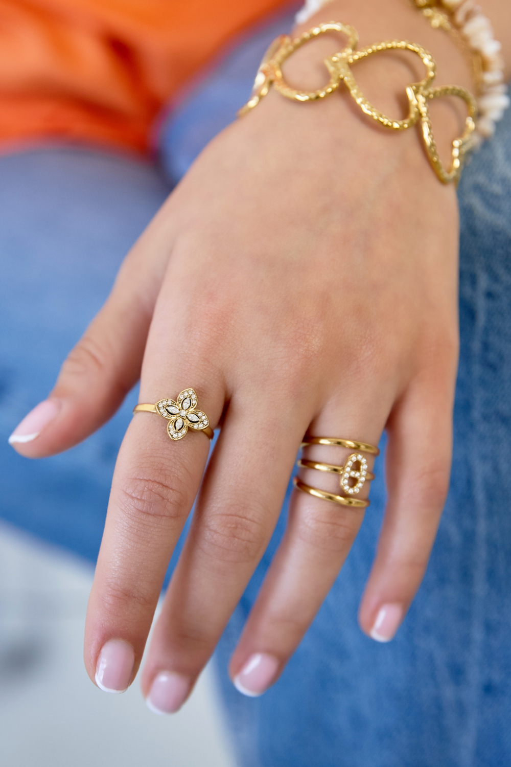 Bague Imposante Avec Trèfle Incrusté Image2