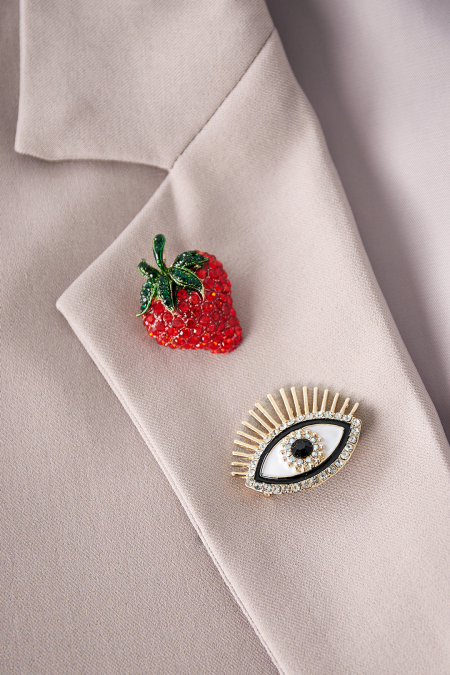 broche tous les yeux sur toi 2