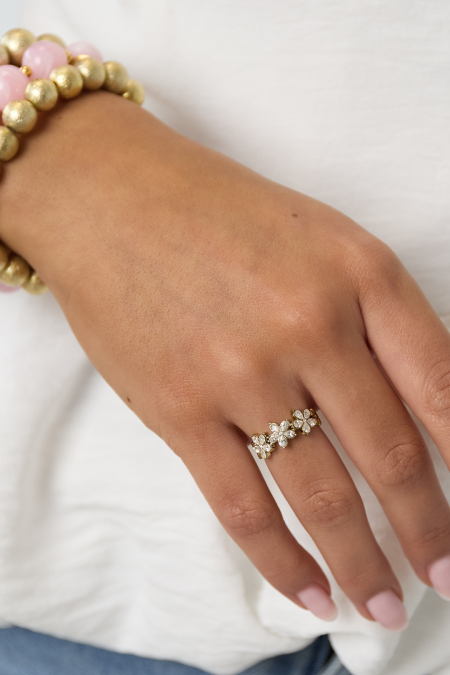 Bague ornée de fleurs et de pierres 2