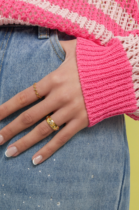 Bague ornée de pierres en forme de trèfle 2