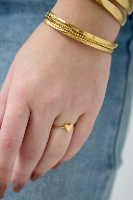 Petite bague en forme de coeur 2