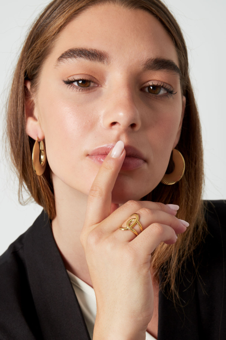 Détail noeud de bague - doré 2