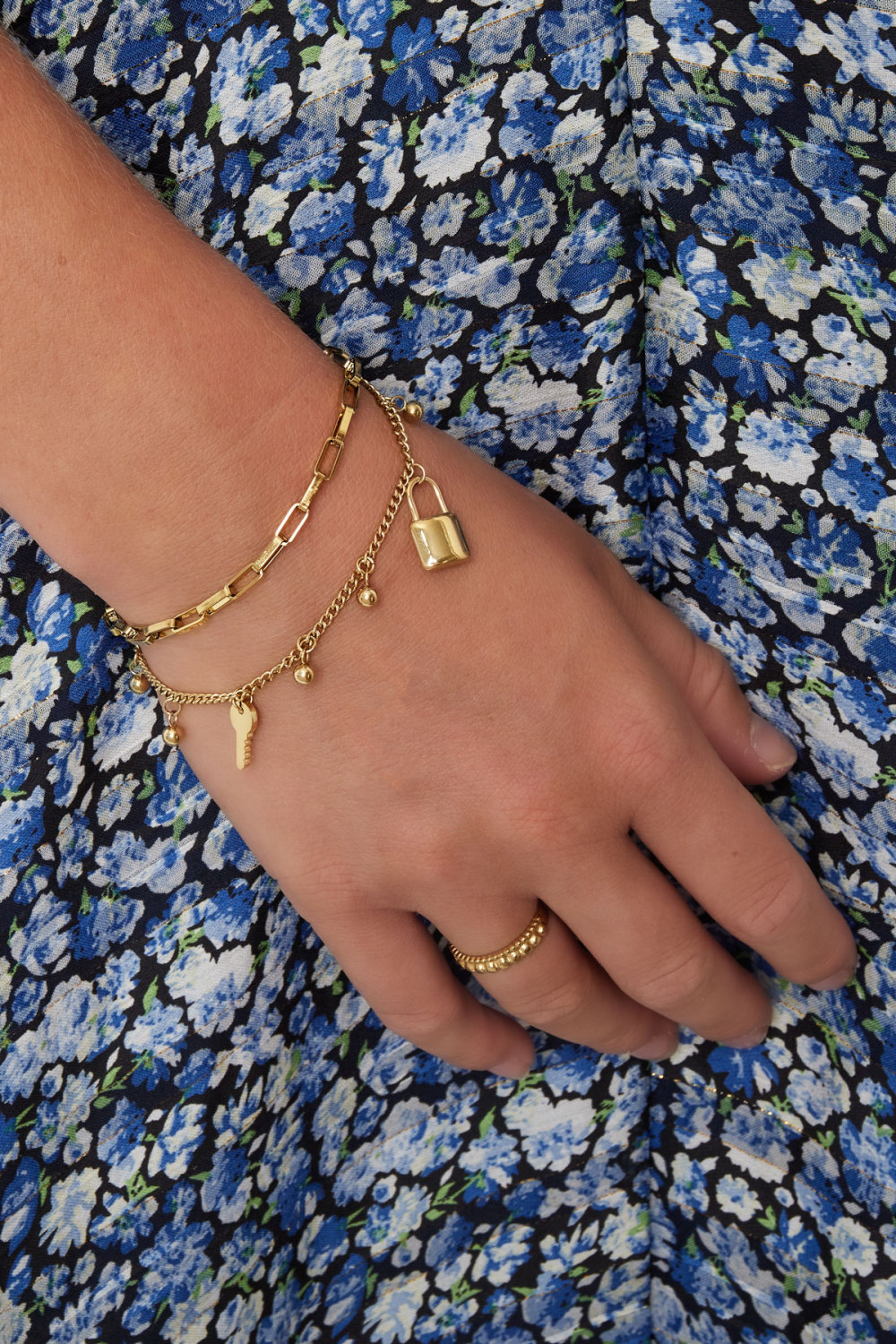 Bracelet Double Avec Breloques Et Boules Image2
