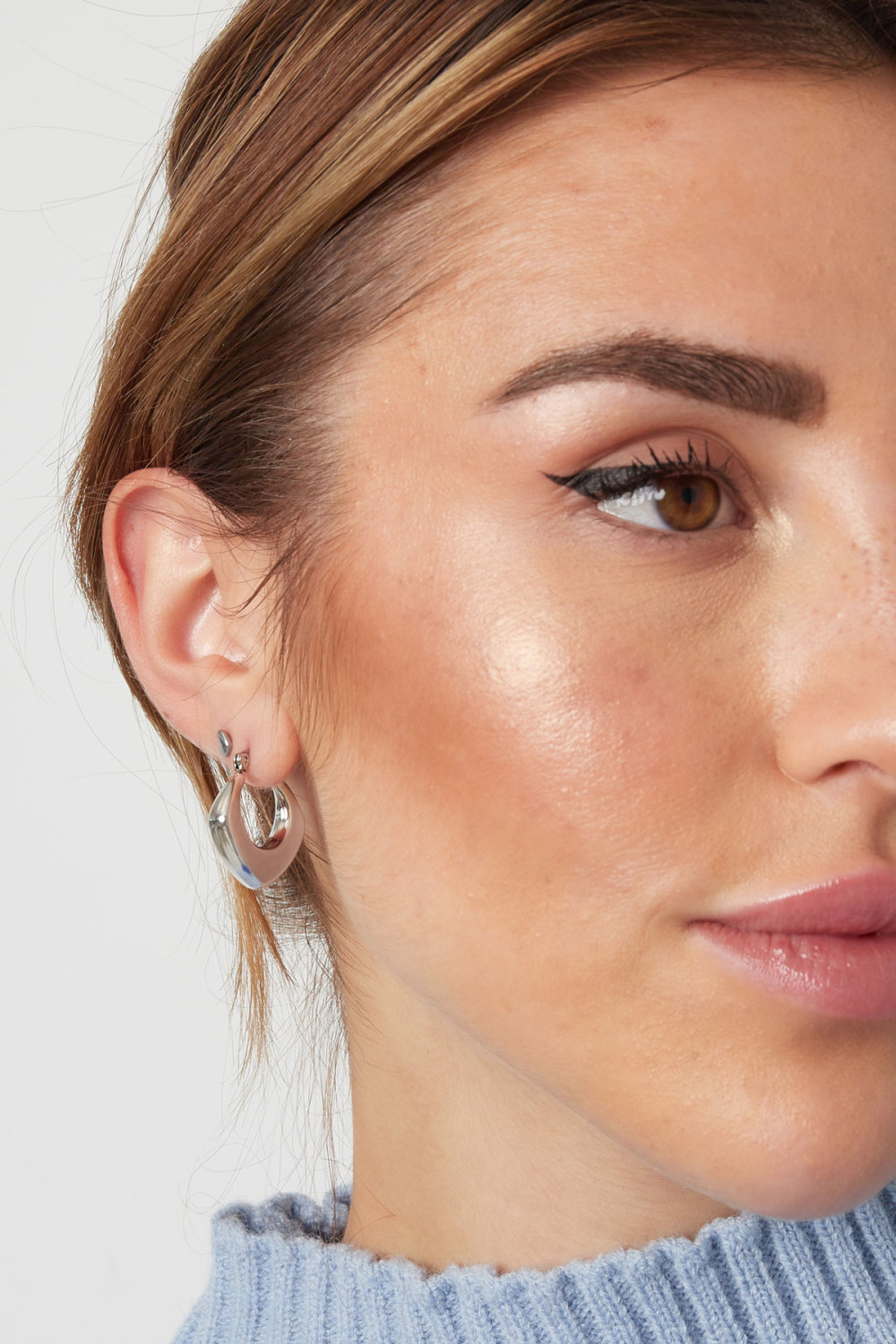 Petites Boucles D'oreilles Créoles Simples - Dorées h5Image2