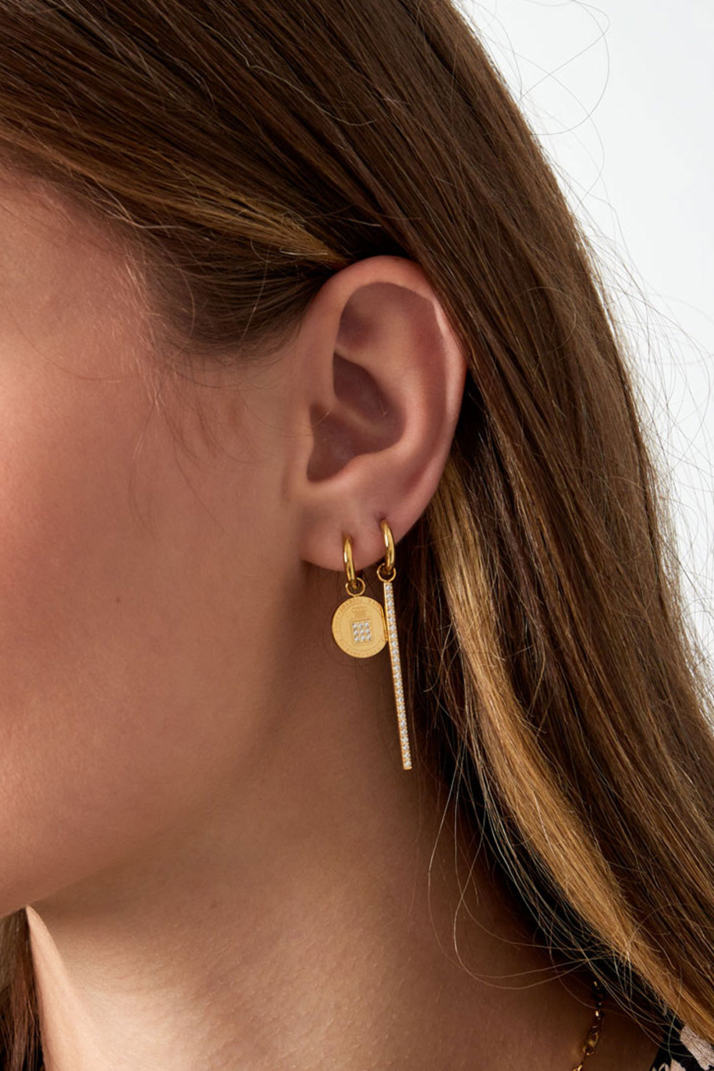 Boucles D'oreilles Rangées De Zircons h5Image3