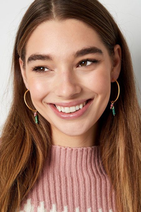 Boucles d'oreilles relief avec pierre naturelle et perle - doré 2