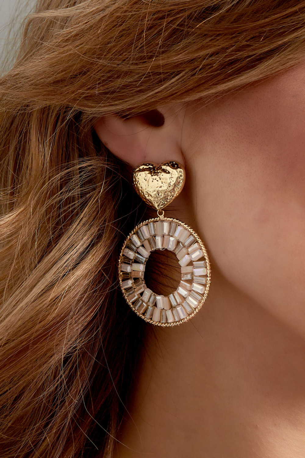 Boucles D'oreilles Rondes Avec Détail Cœur h5Image3