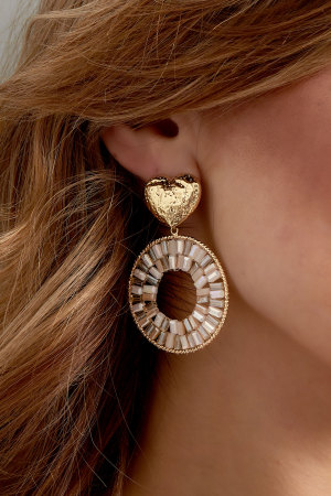 Boucles D'oreilles Rondes Avec Détail Cœur h5 Image3
