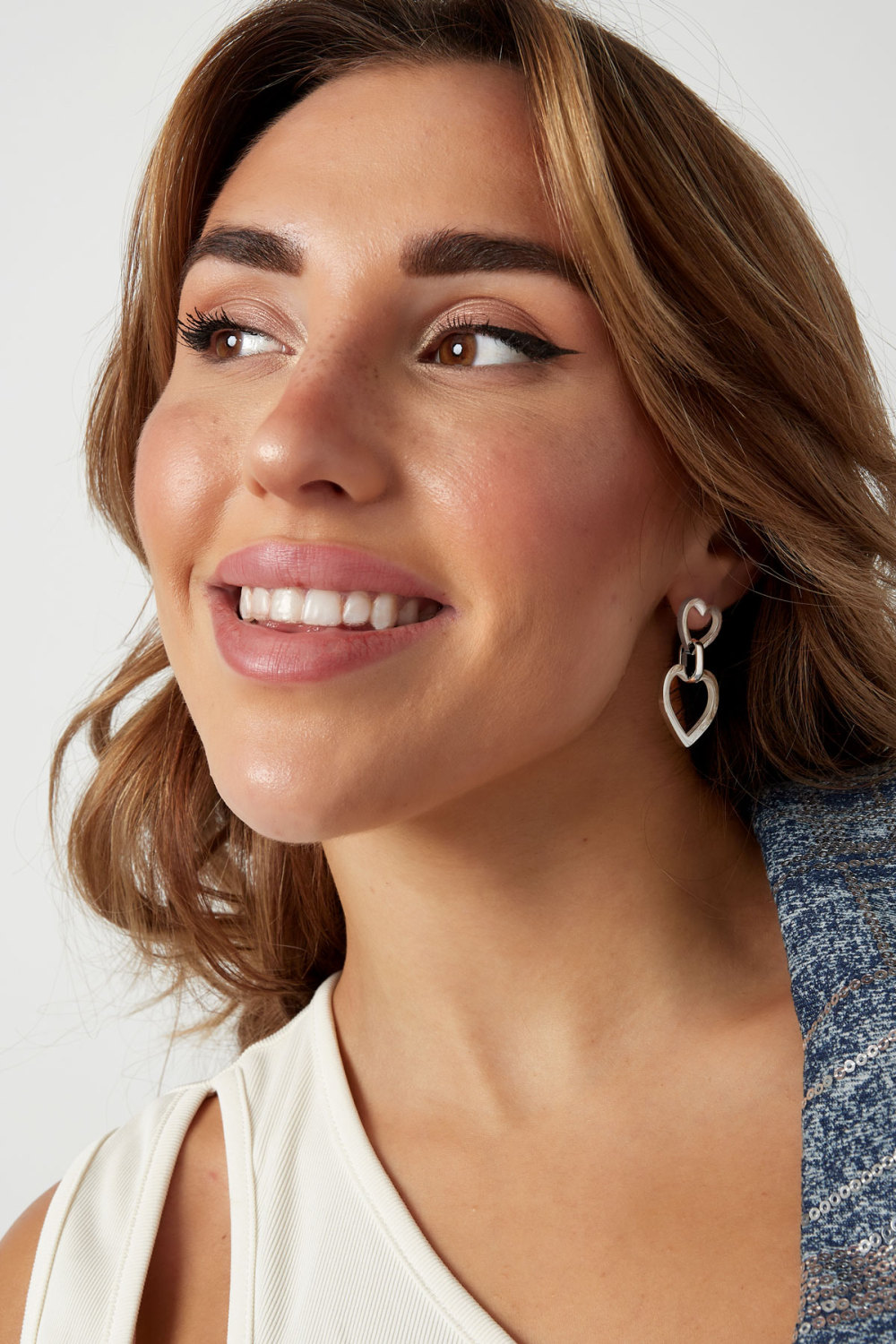 Boucles D'oreilles Coeurs Avec Lien - Doré h5Image4