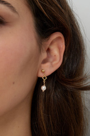 Boucles D'oreilles Breloque Trèfle Et Perle - Dorées h5 Image3