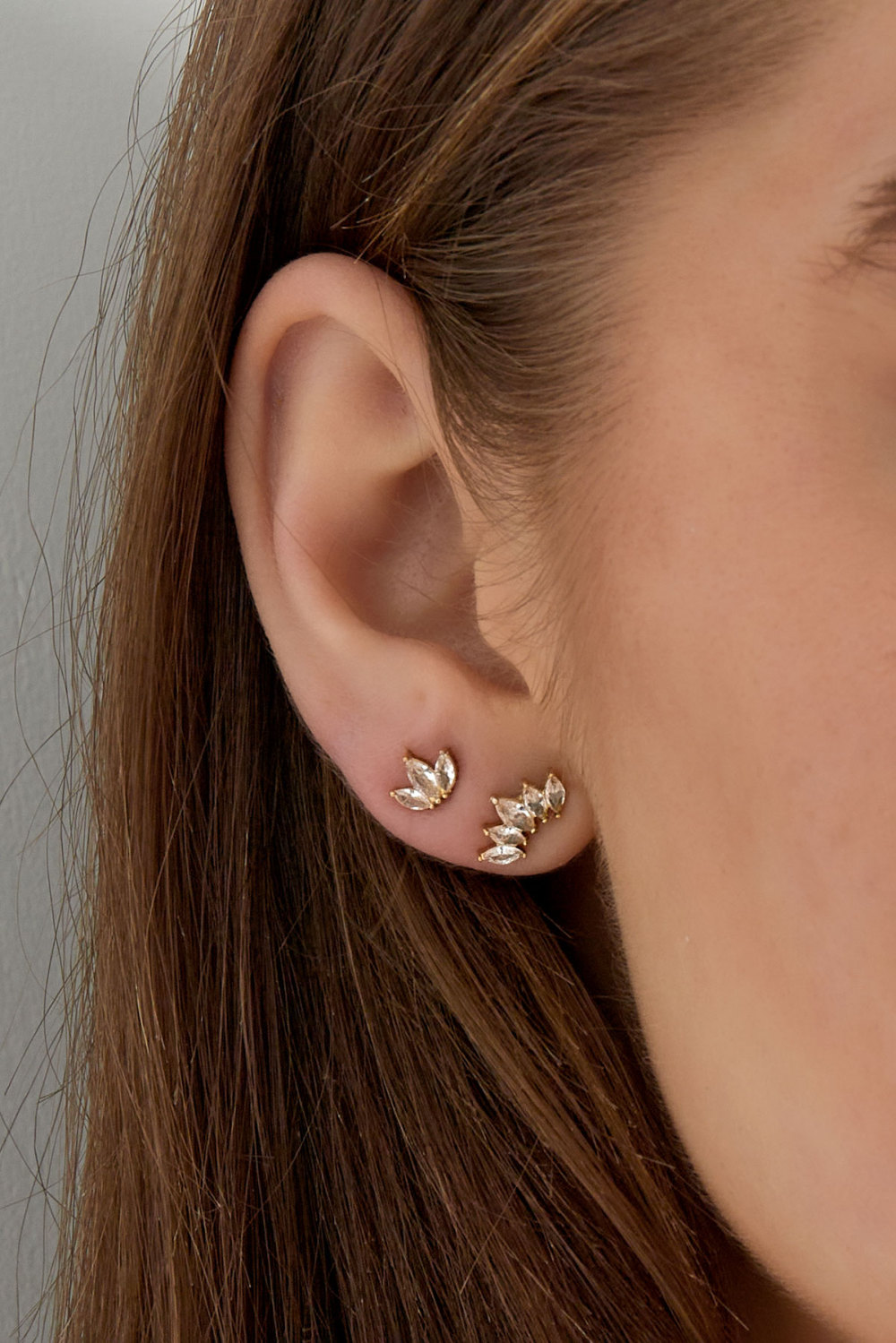 Puces D'oreilles Avec Cinq Diamants Image3