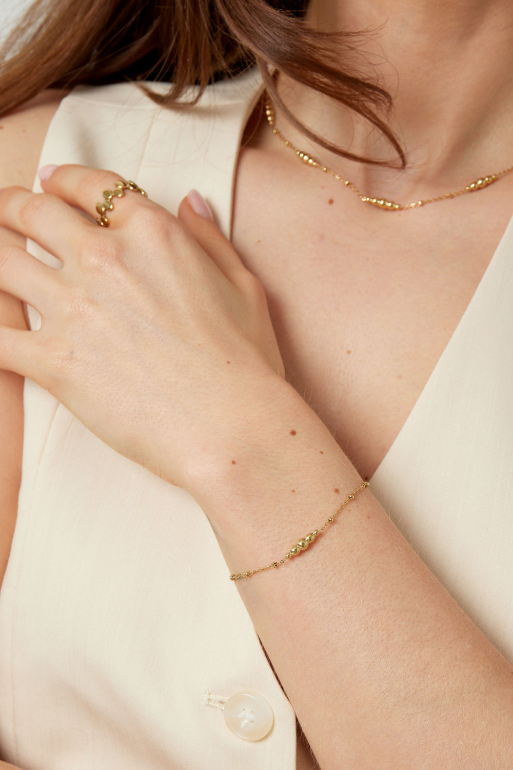 Bracelet Simple Avec Breloque Torsadée - Doré  Image3