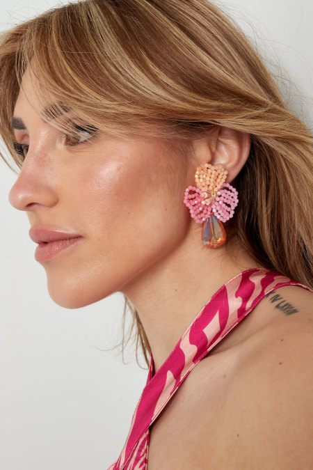 Boucles d'oreilles fleur avec perle 2