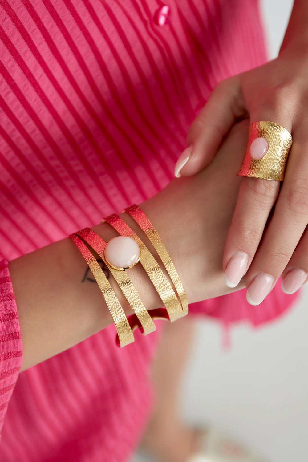 Couches De Bracelet Tendance h5Image2