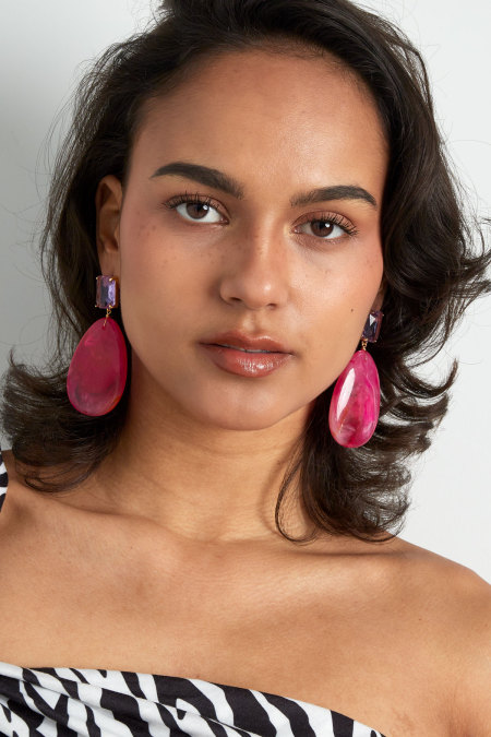 boucles d'oreilles en verre avec pierre ovale 2