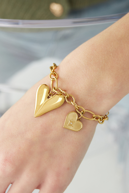 bracelet à breloques triple coeur 2
