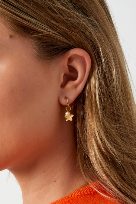 boucles d'oreilles en fleur de perle 2