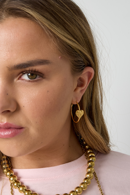 Boucles d'oreilles créoles avec cœur 2