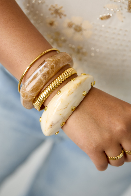 Bracelet jonc en résine avec clous 2