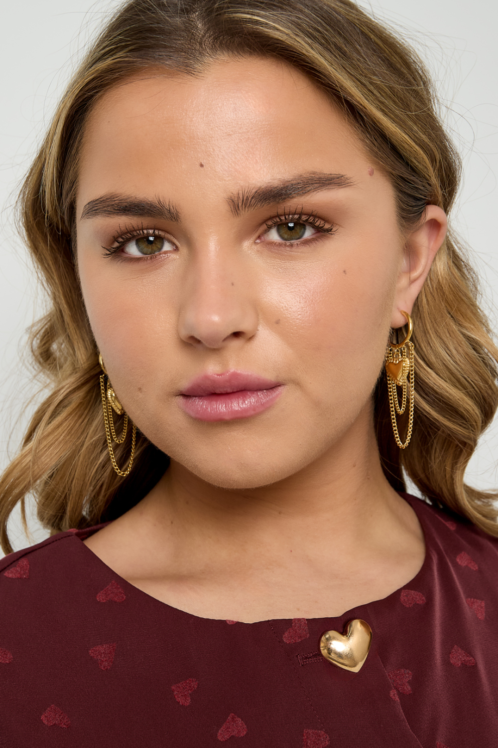 Boucles D'Oreilles Créoles Avec Chaînettes Et Cœur Image2