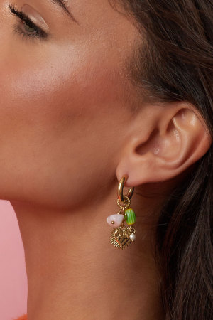 Boucles D'Oreilles Avec Pendentifs En Forme De Cœur Et De Perles Colorées h5 Image3