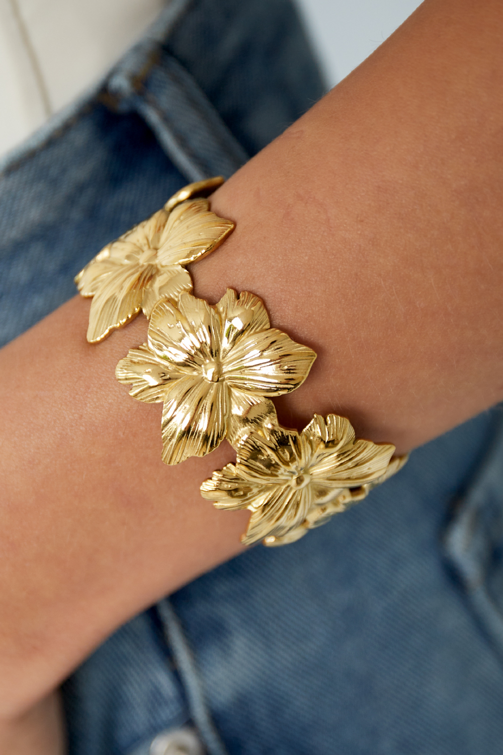 Bracelet Manchette À L'Ambiance Florale Image2