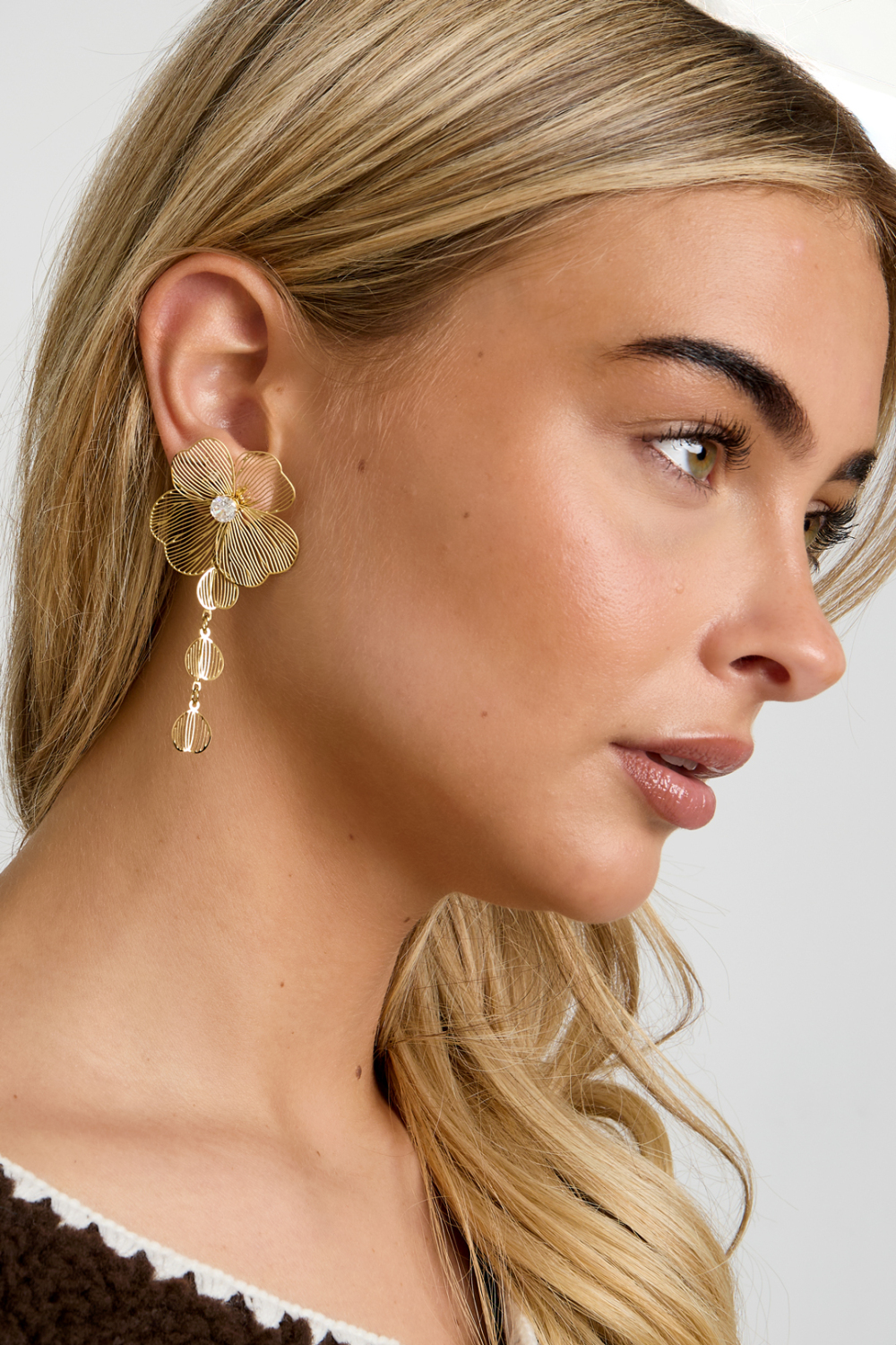 Boucles D'Oreilles Pendantes En Acier Inoxydable, Style Fleur, Décontractées, Simples, Pour Femmes Image2