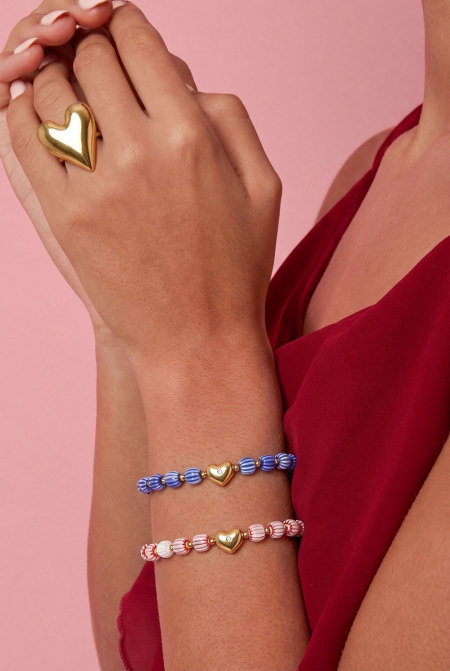 Bracelet de perles avec un centre en forme de cœur 2
