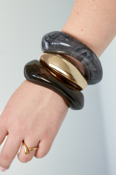 Bracelet en acrylique 2
