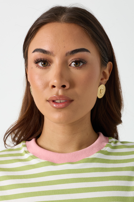 Boucles d'oreilles pendantes scintillantes en forme de pièce de cœur 2