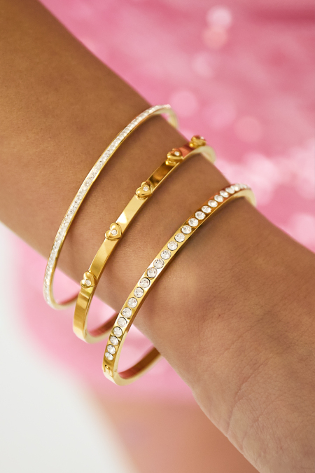 Bracelet orné d'une rangée de pierres 2