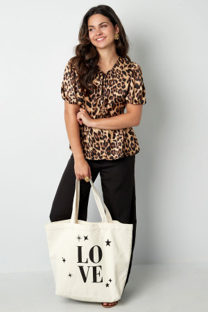 Toile Shopper Love h5 Image3