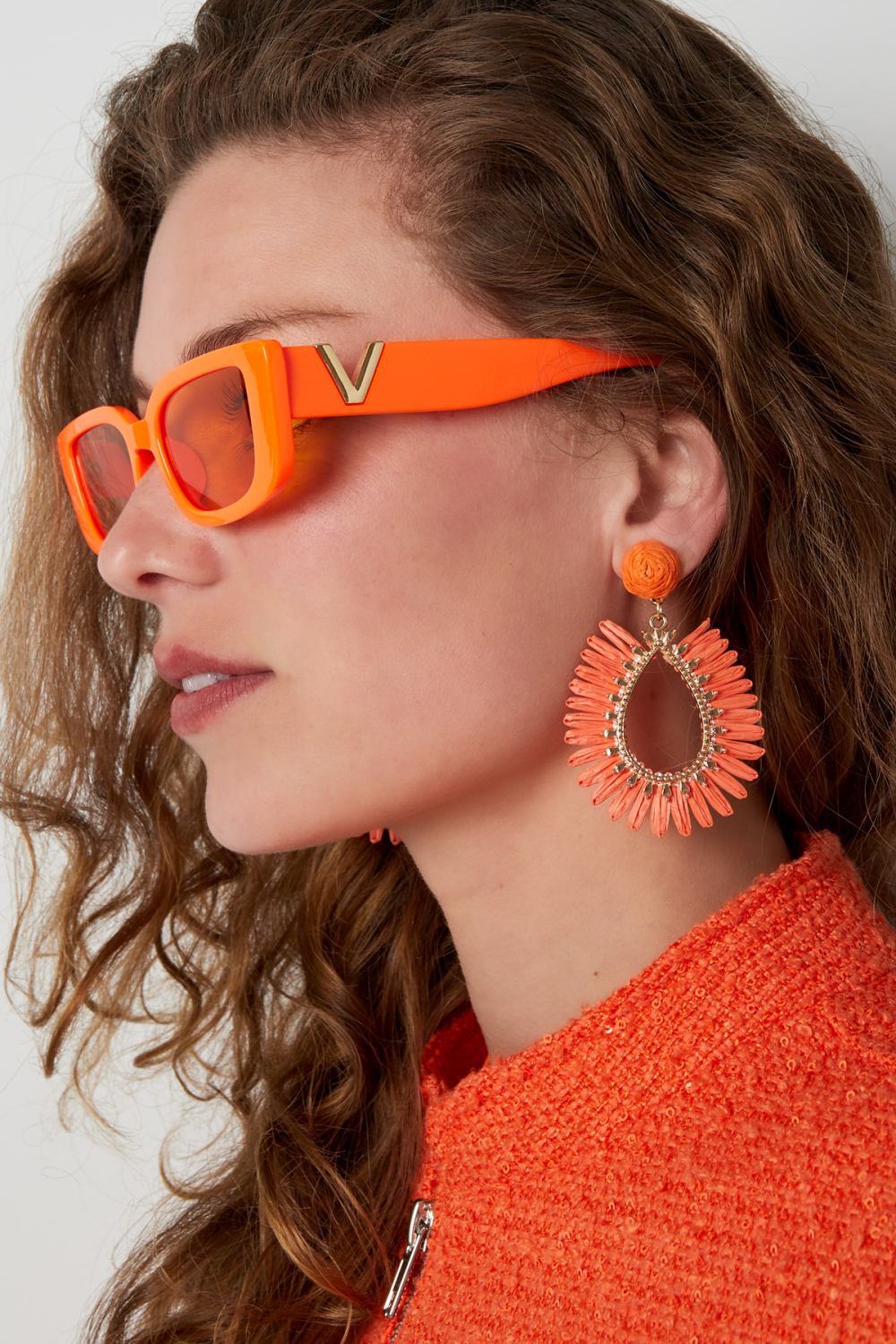 Nous Adorons Les Lunettes De Soleil Orange h5Image3