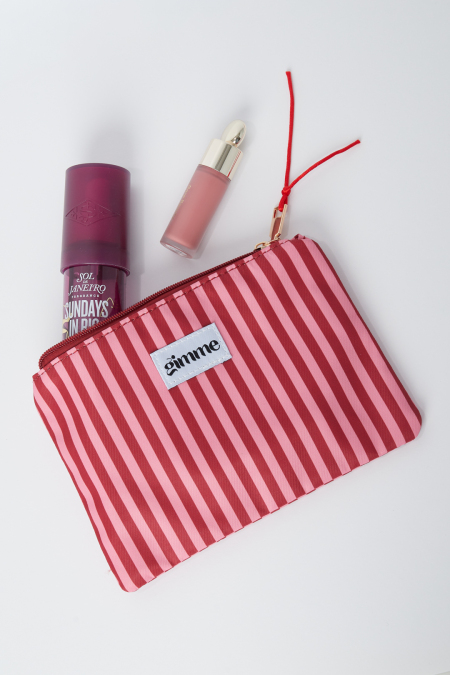 Trousse de toilette plate à fines rayures 2