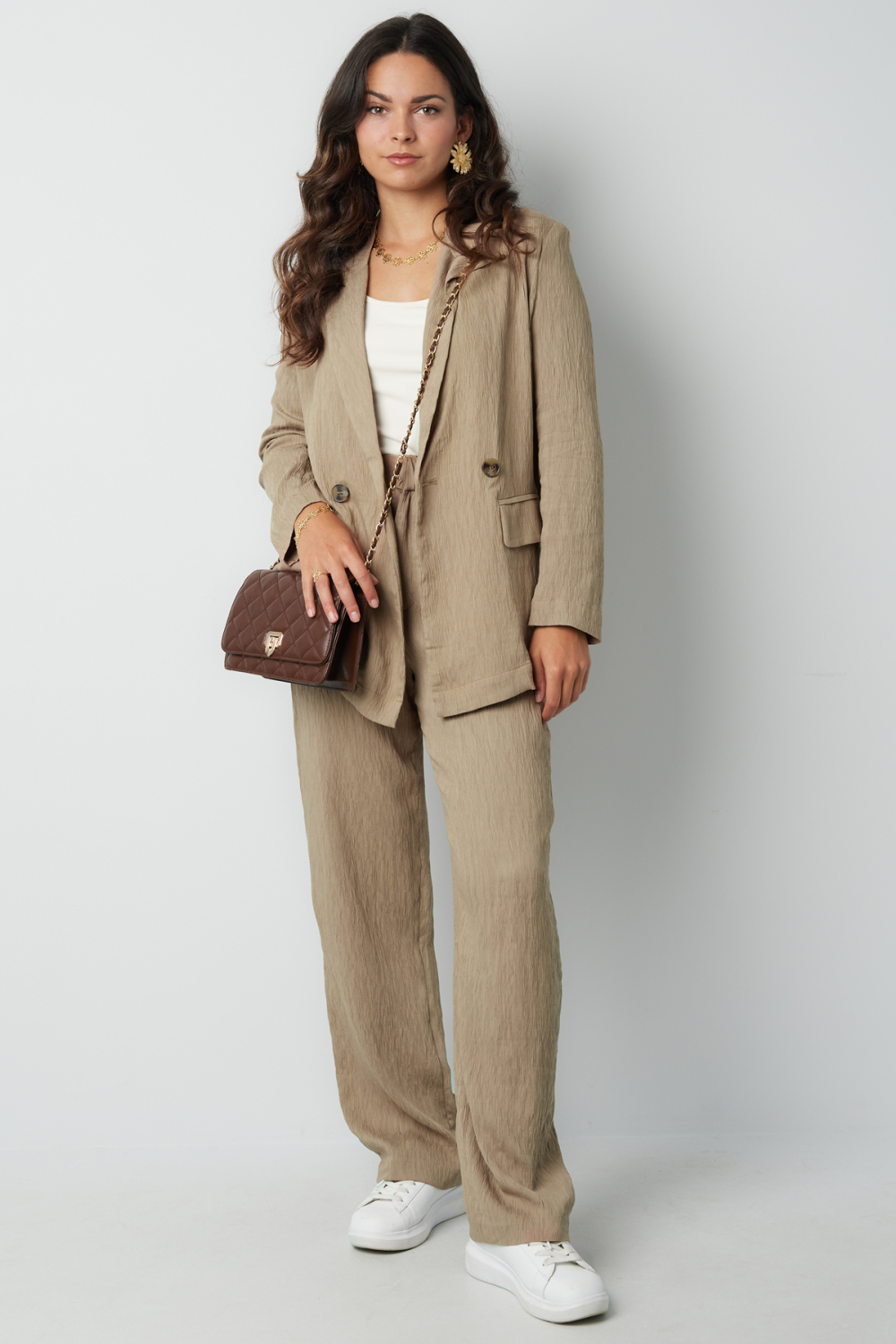 Tenue Femme En Viscose À Double Boutonnage Coupe Structurée Image8