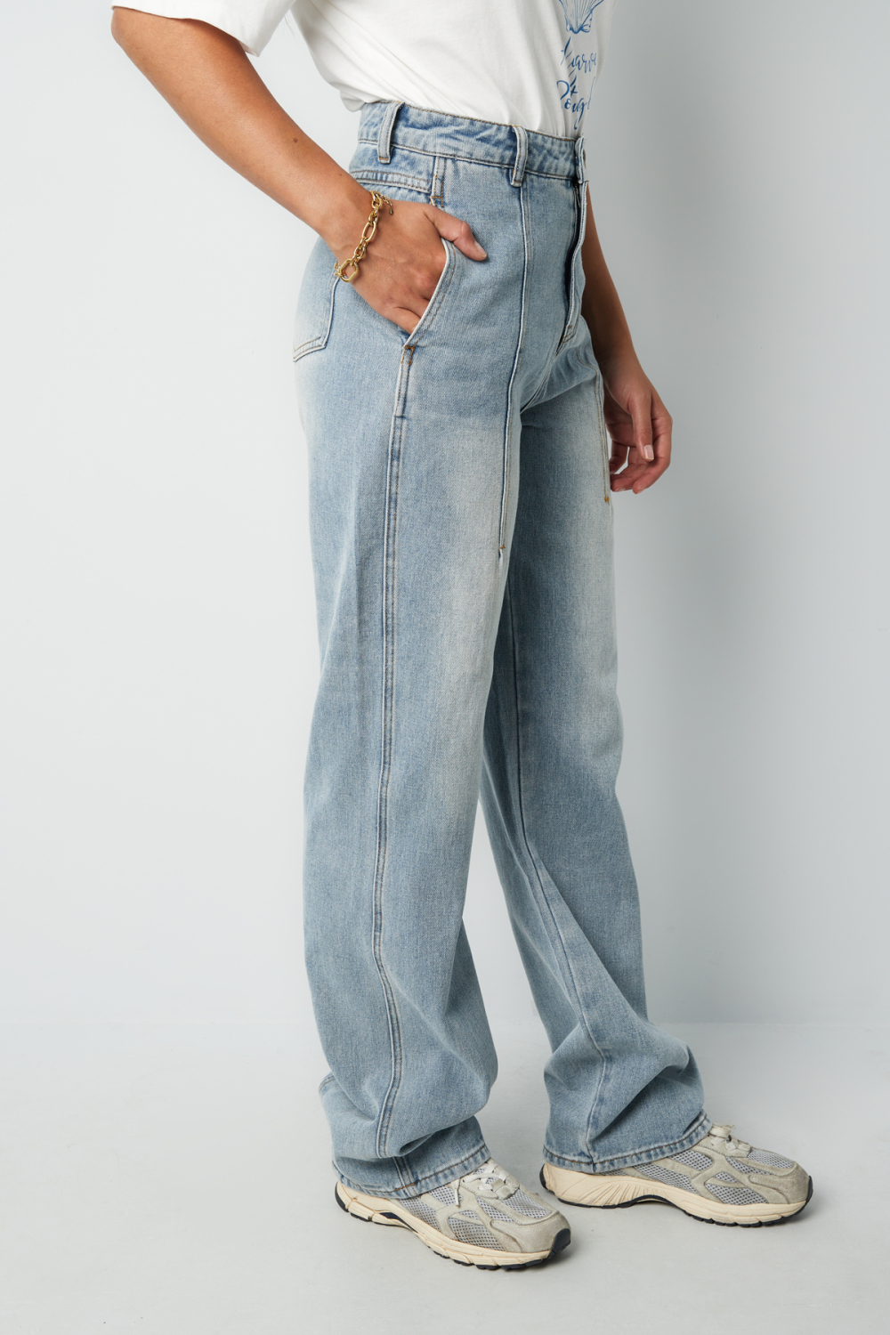 Pantalon Femme À Taille Haute Et Jambe Large En Denim Lavé Clair Image5