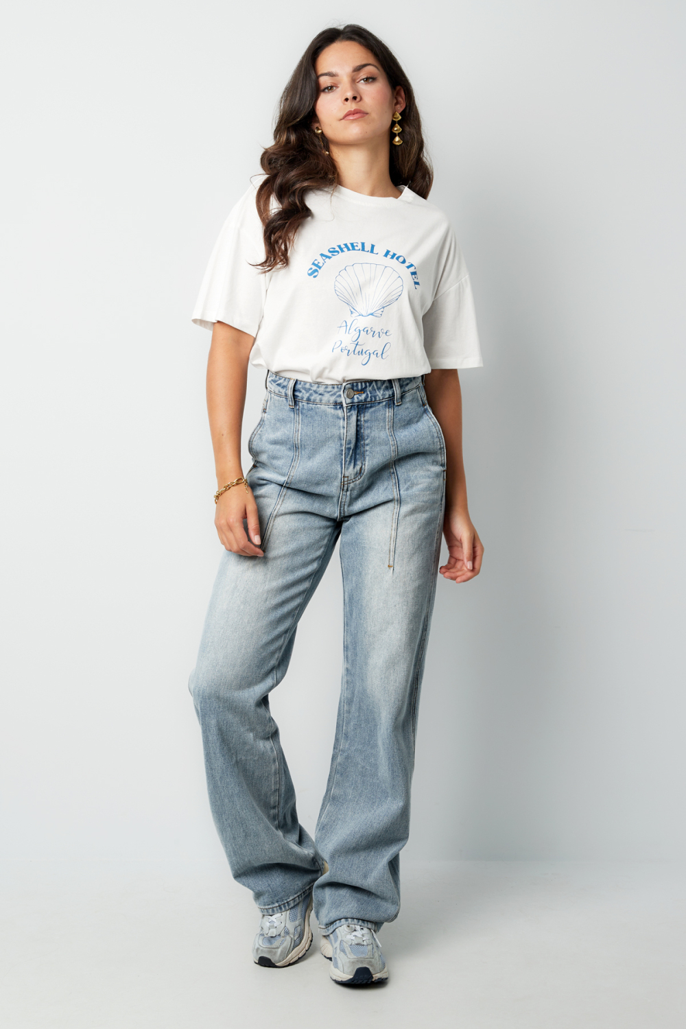 Pantalon Femme À Taille Haute Et Jambe Large En Denim Lavé Clair Image4