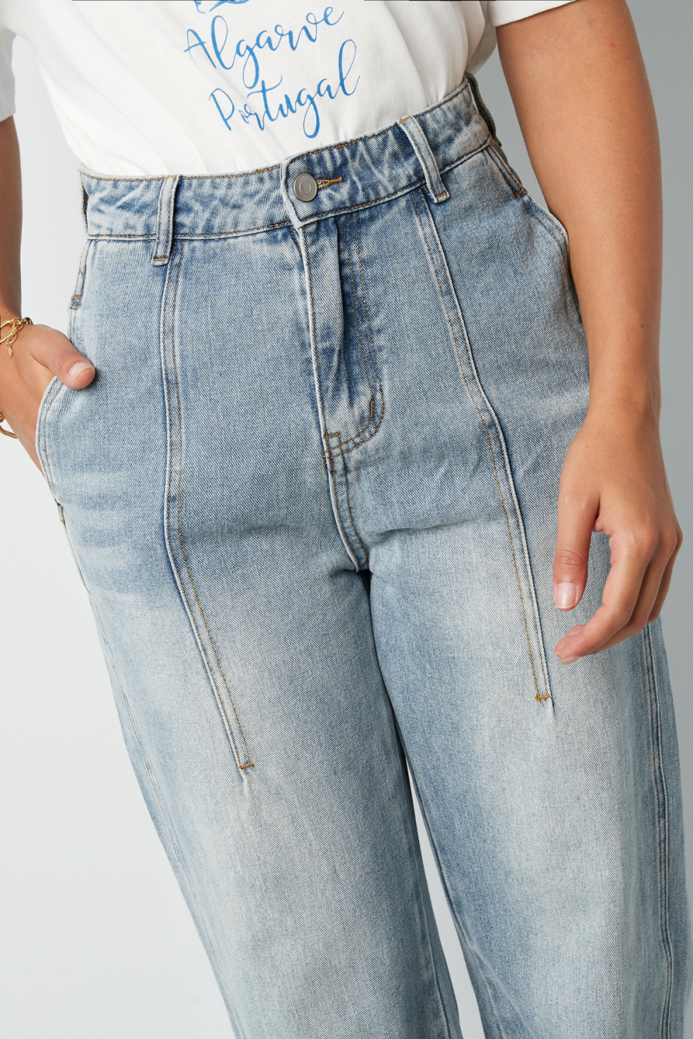 Pantalon Femme À Taille Haute Et Jambe Large En Denim Lavé Clair Image3