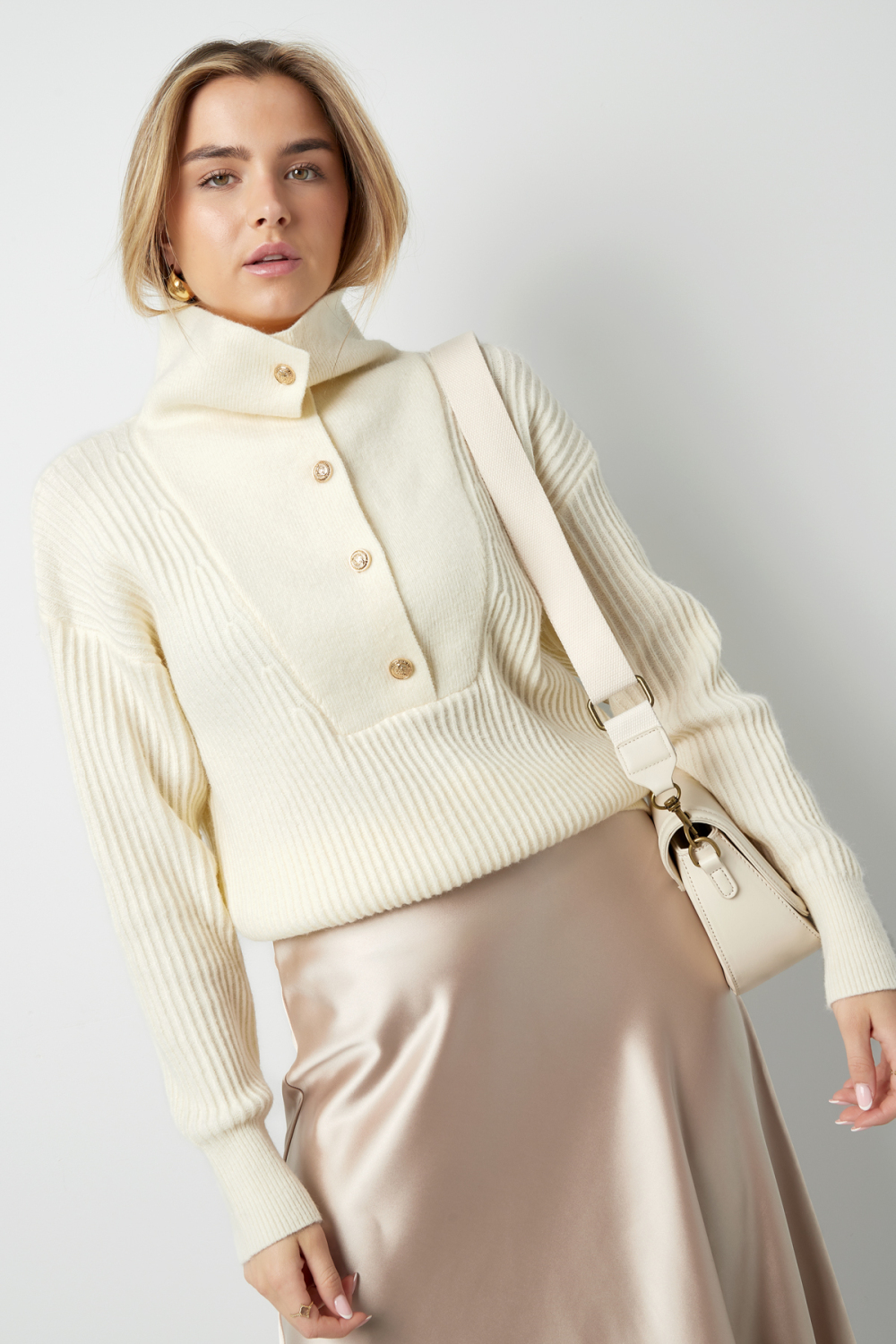 Pull Femme En Laine Mélange Tricoté À Col Montant Avec Boutons h5Image6