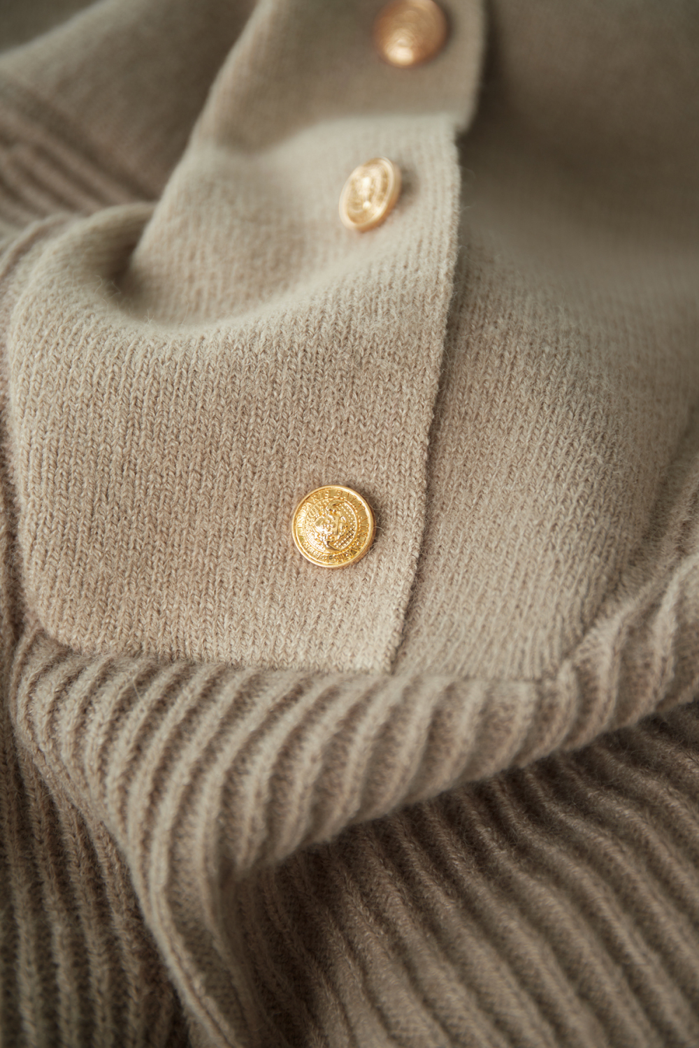Pull Femme En Laine Mélange Tricoté À Col Montant Avec Boutons h5Image4