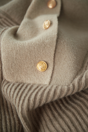 Pull Femme En Laine Mélange Tricoté À Col Montant Avec Boutons h5 Image4