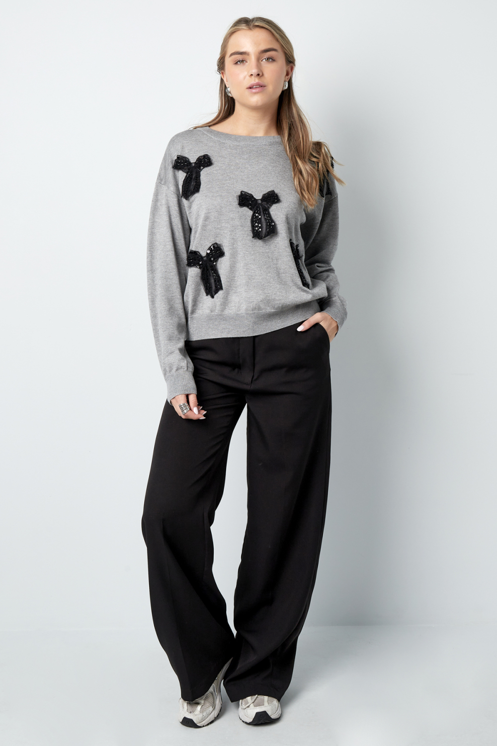Pull Tricoté Pour Femme Avec Détails De Nœuds Décoratifs h5Image3