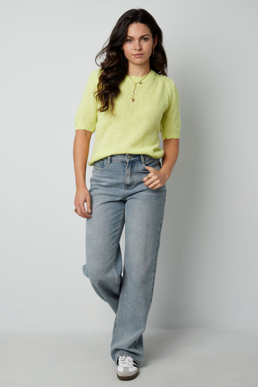 Top Manches Courtes Femme En Nylon Tricoté Avec Détail Nœud À L'arrière Image5