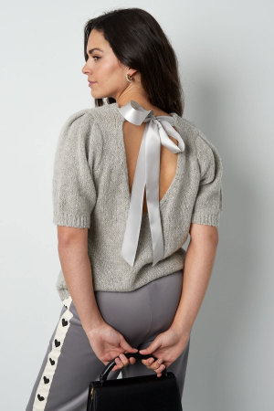 Top Manches Courtes Femme En Nylon Tricoté Avec Détail Nœud À L'arrière h5 Image2